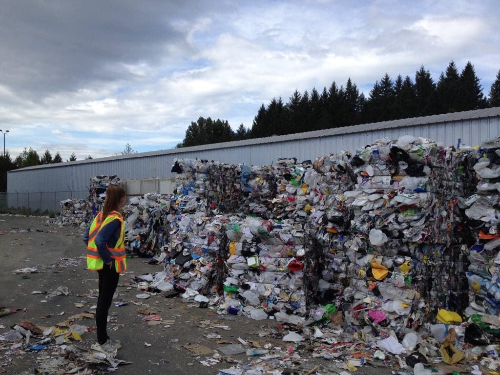 How Recycling Creates New Jobs – 4 New Job Opportunities – CleanRiver